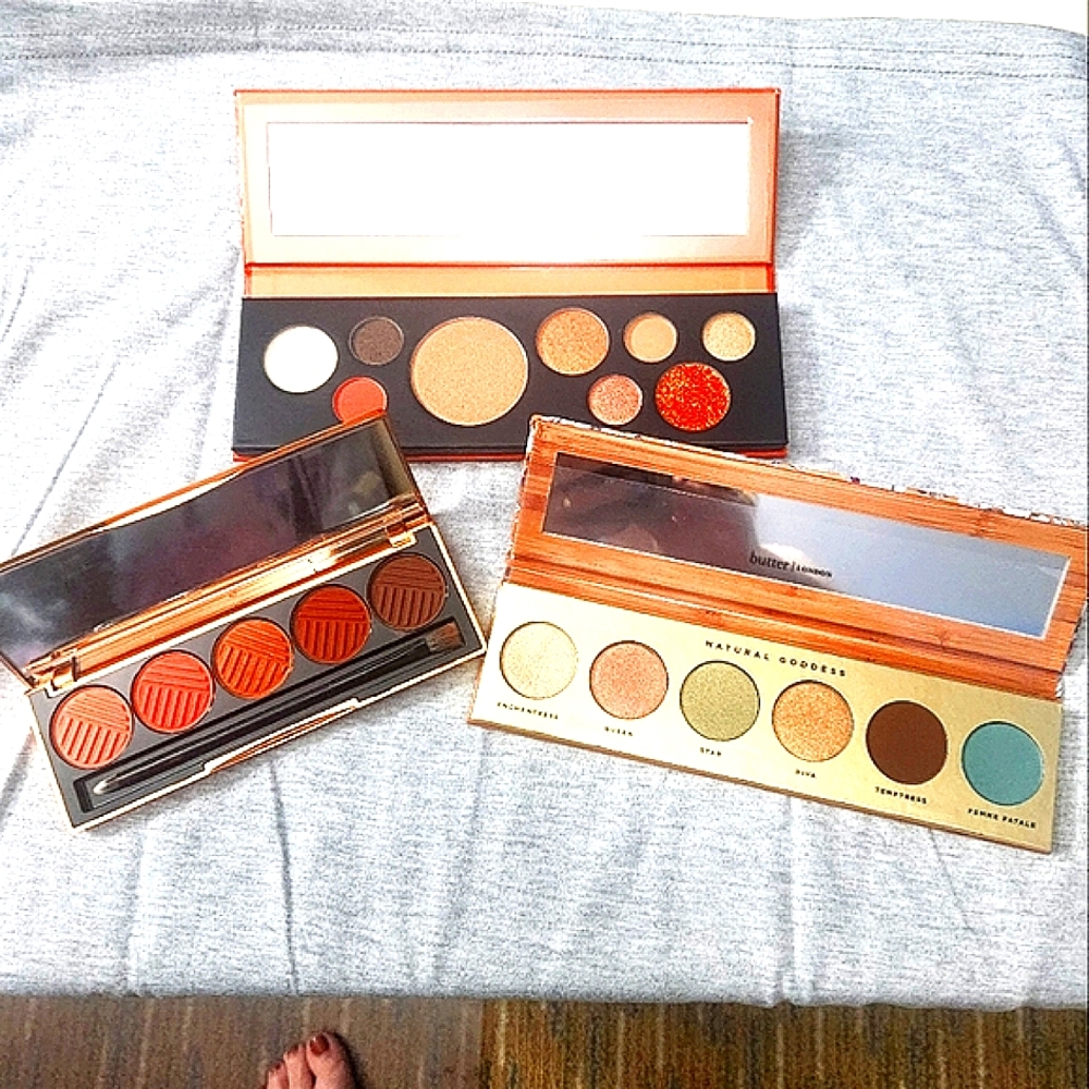 Blush/Eyeshadow palettes